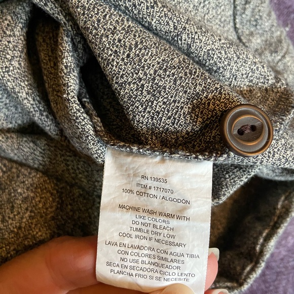 Brilliant Grayer’s Button-Up 🩶 - Picture 13 of 13